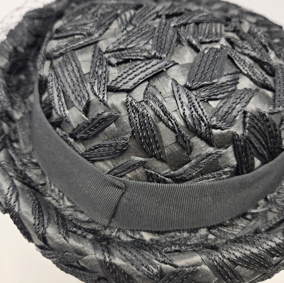 VINTAGE 1950 PASADENA HATS BLACK WOVEN STRAW BOATER HAT VEIL WOMEN OS WHIMSIGOTH - Picture 10 of 15